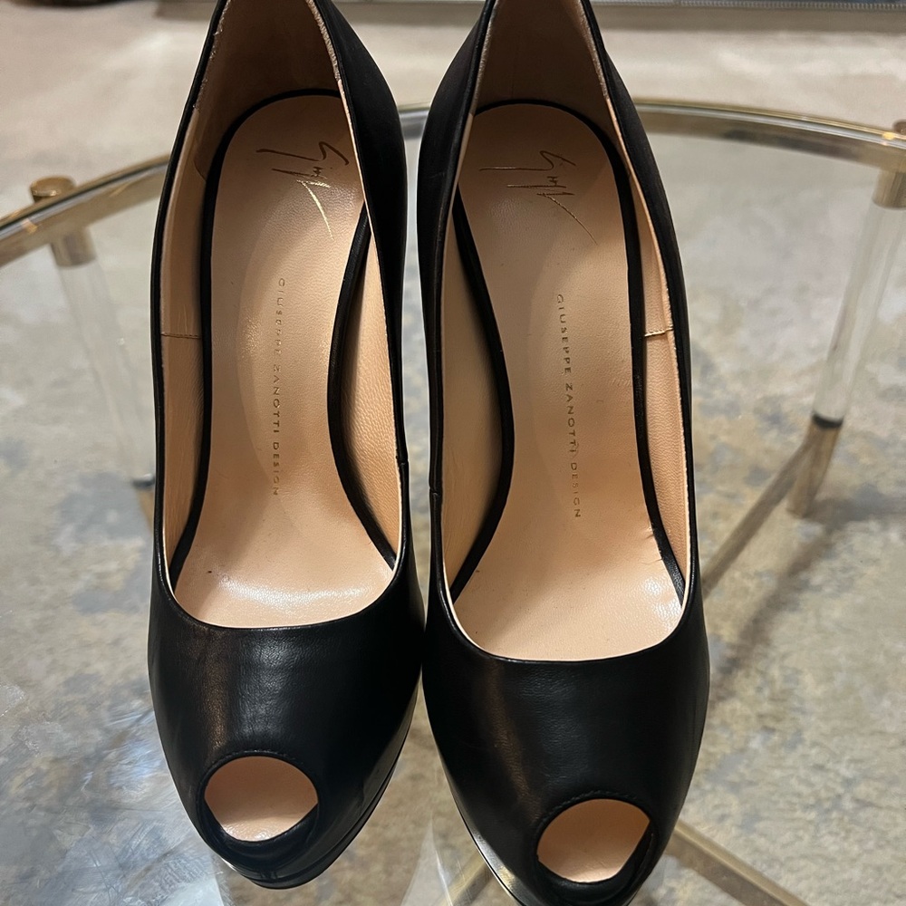 Giuseppe Zanotti Black Leather High Heel Pumps